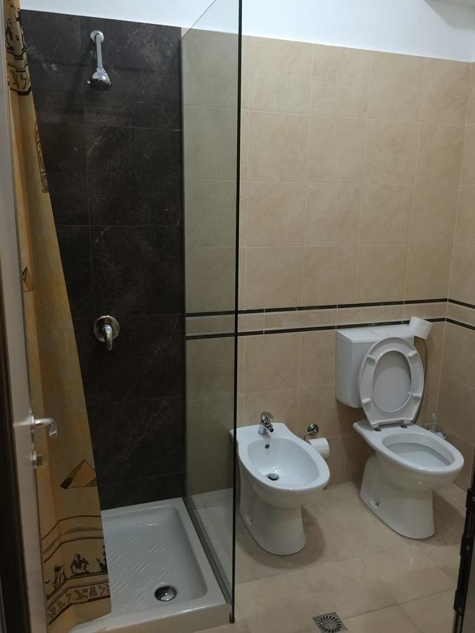 Herges Hotel Durres Exterior photo