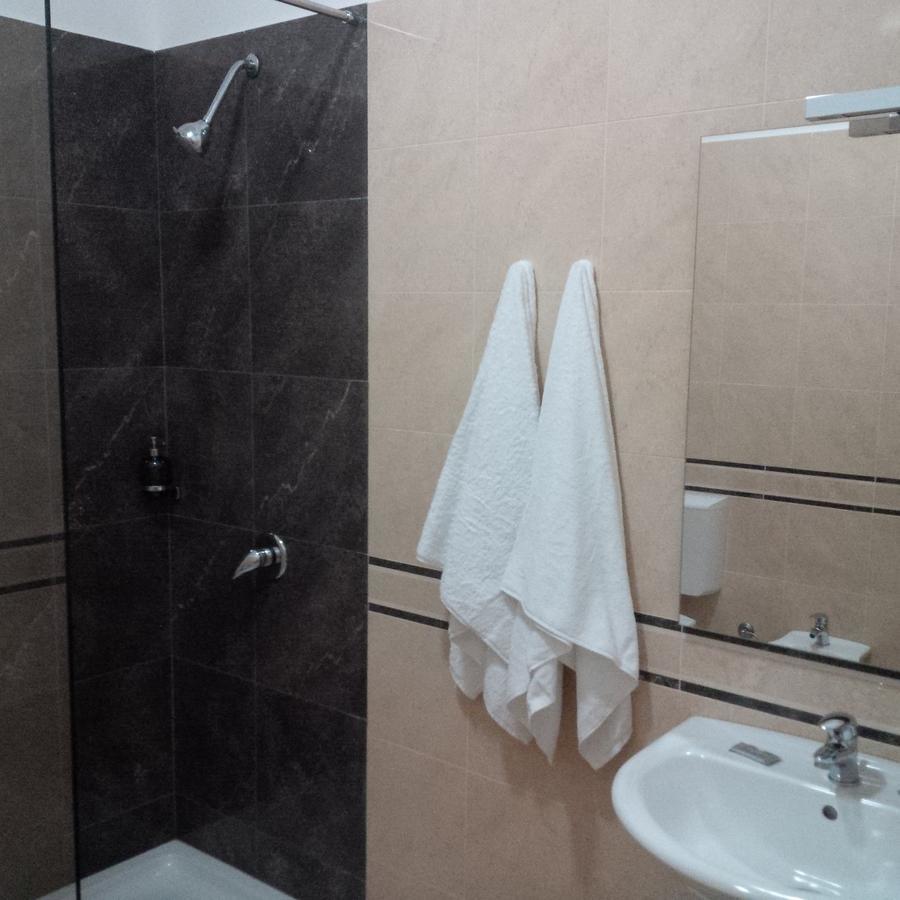 Herges Hotel Durres Exterior photo