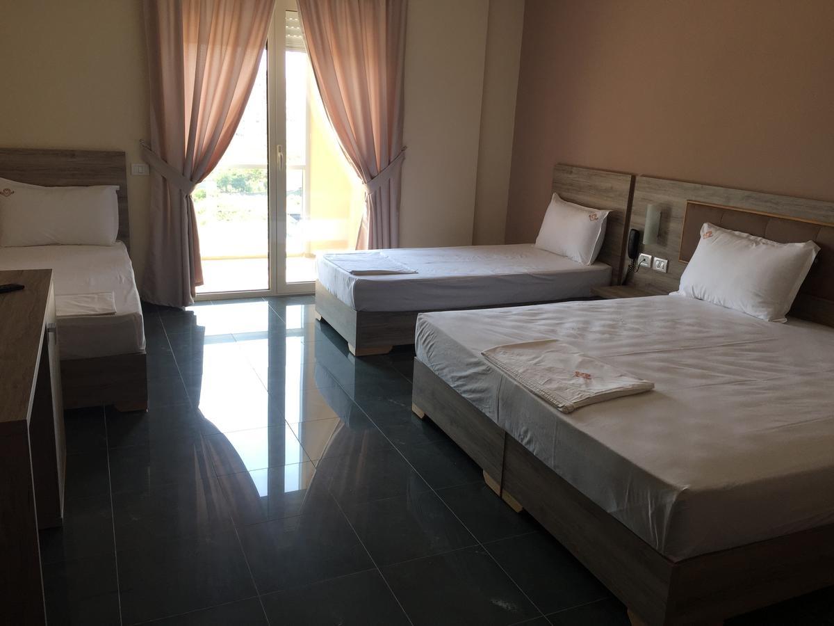 Herges Hotel Durres Exterior photo